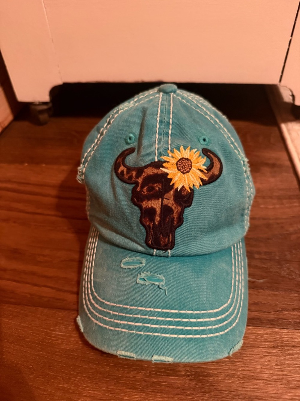 KBETHOS Turquoise Baseball Cap with Floral Steer Skull Patch